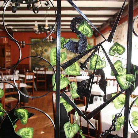 Hostal Rte. Elena Fuentes de Ebro Exteriér fotografie