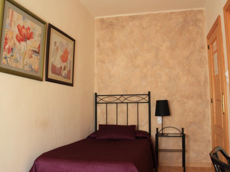 Hostal Rte. Elena Fuentes de Ebro Pokoj fotografie